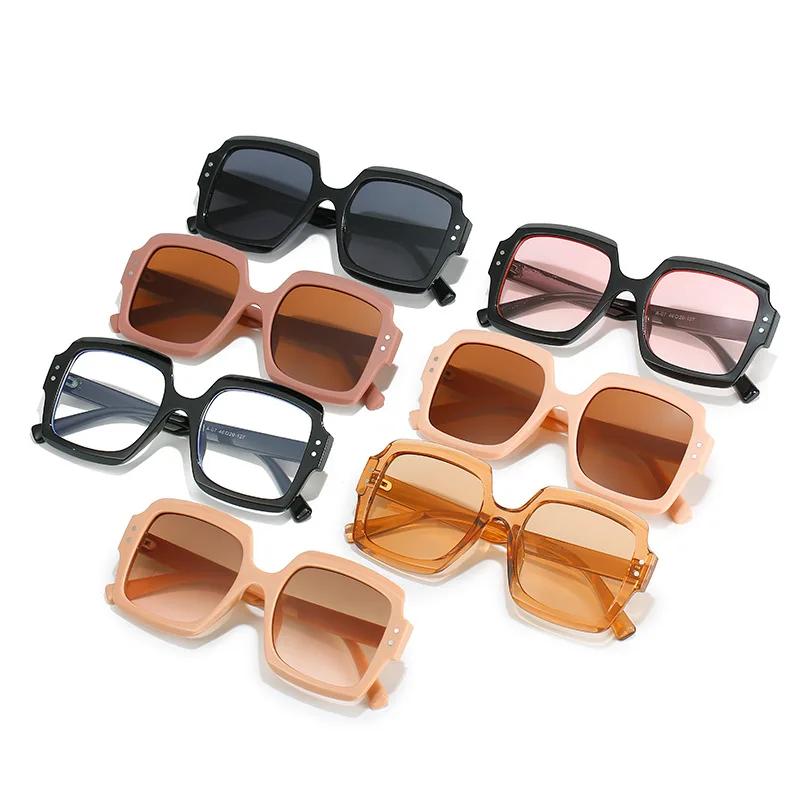 2022 Fashion Square Frame PC Kids Sunglasses for Boy and Girls Simple Style Candy Colors Universal UV Gradient Casua